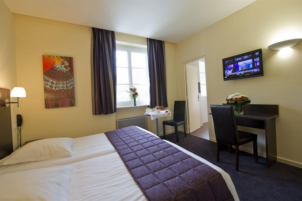 Savoy 3*