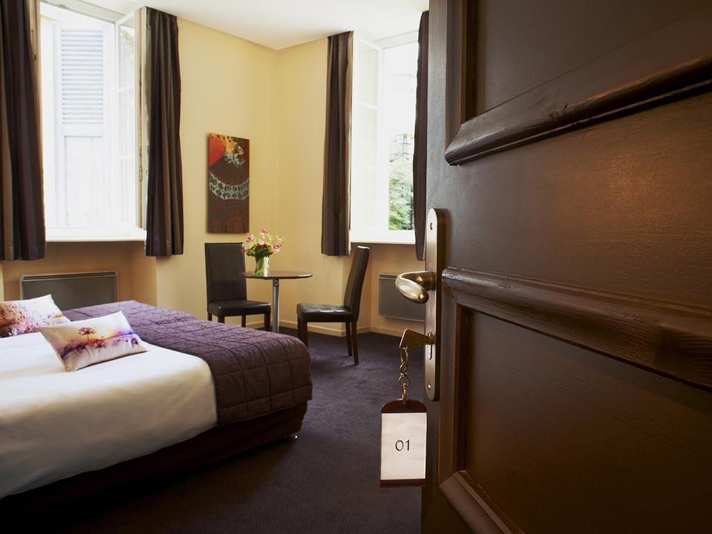 Savoy Hotel 3*