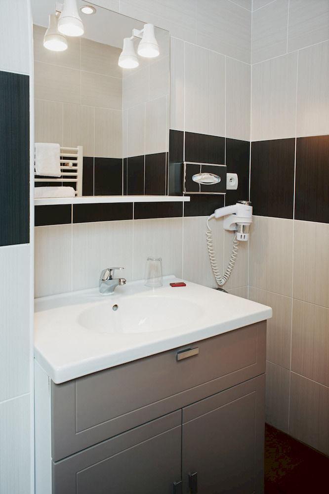 Savoy Hotel 3*