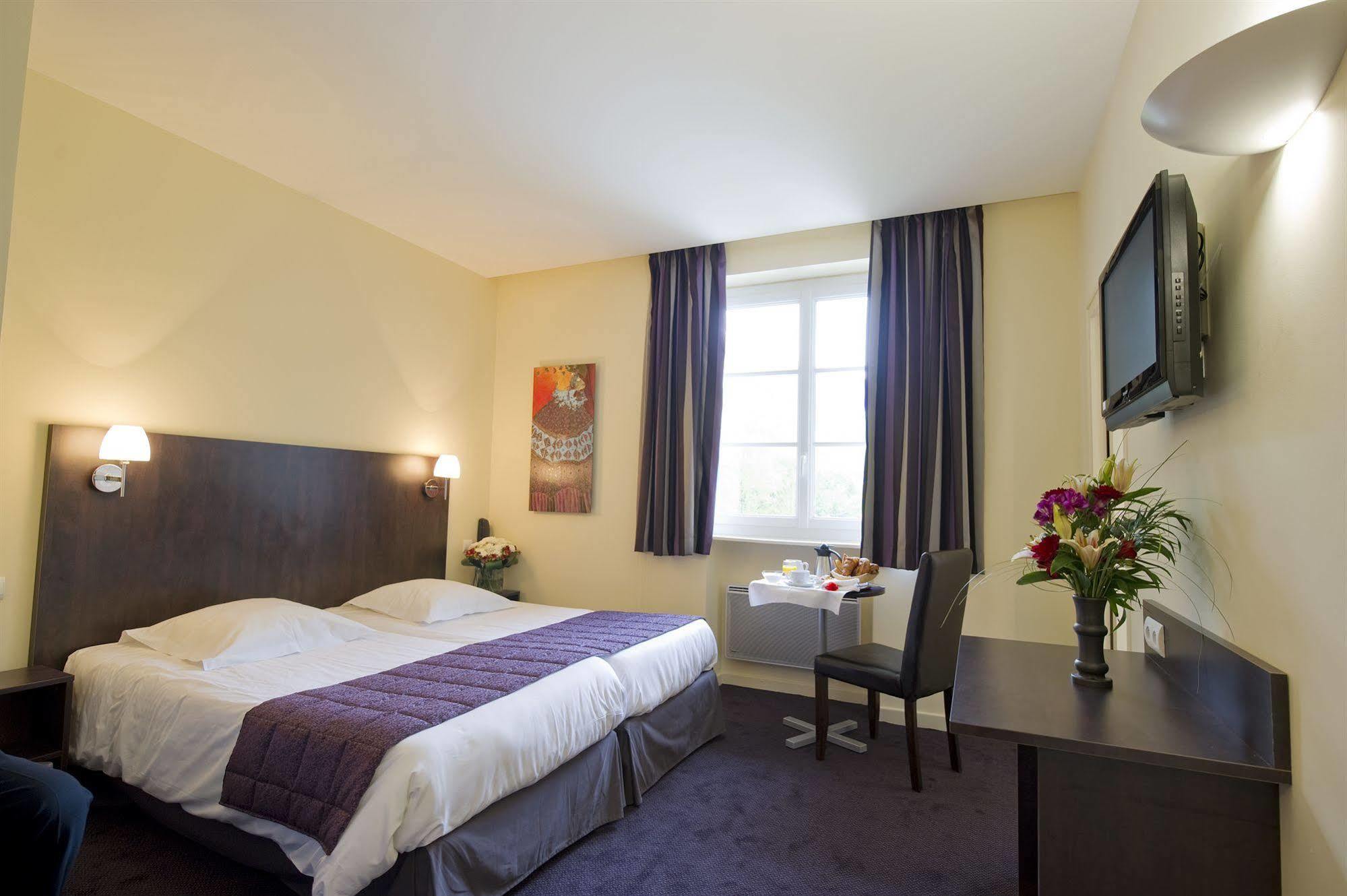 Savoy 3*